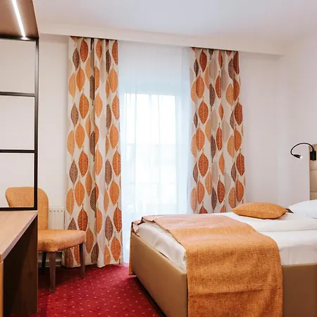 Hotel Der Stockinger 3* Unterpremstaetten